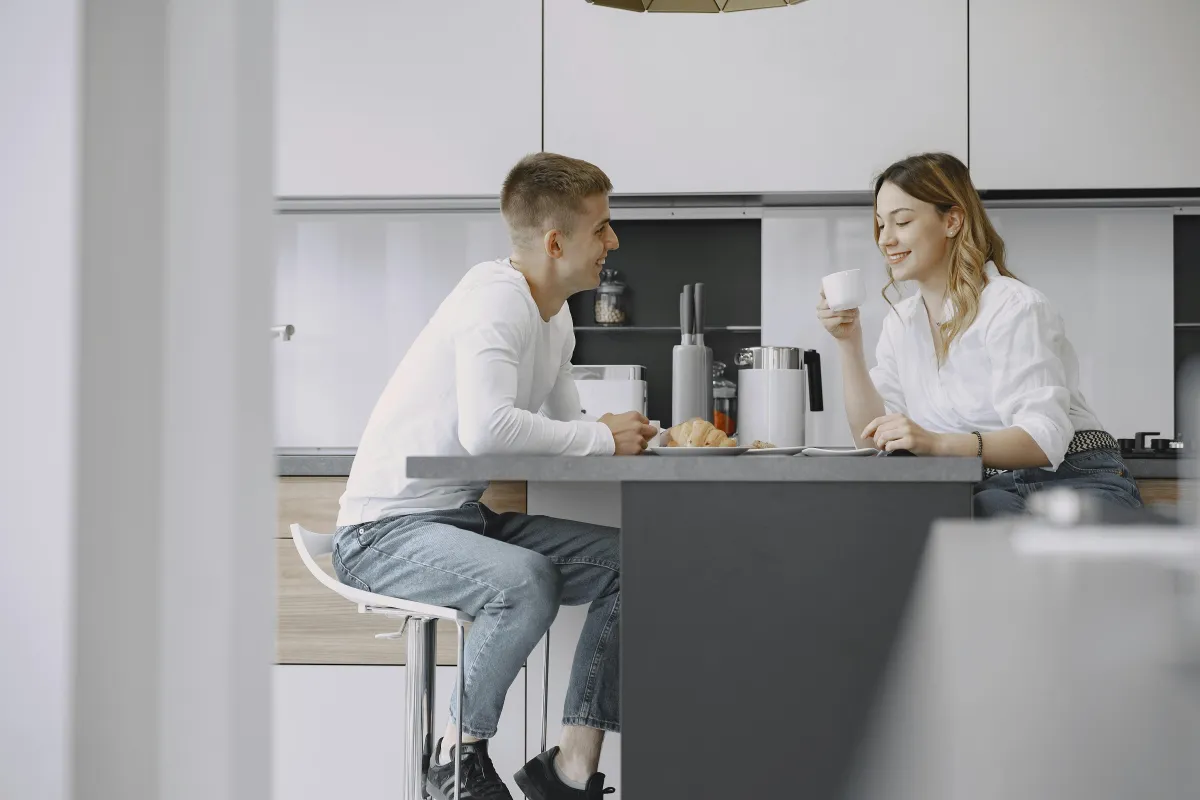 10 Simple Daily Check-In Questions for Couples